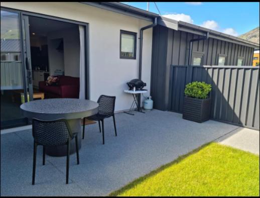 Guest House On Sapphire Wanaka Zewnętrze zdjęcie
